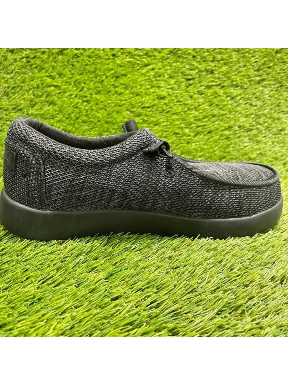 Volcom Chill SR Womens Size 8D Black Composite Toe Safety Work Slip-On Shoes